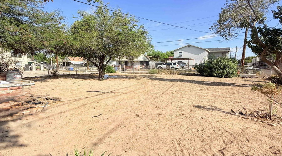 318 Main Ave, LAREDO, Texas 78040, ,Land,For Sale,318 Main Ave,20264299