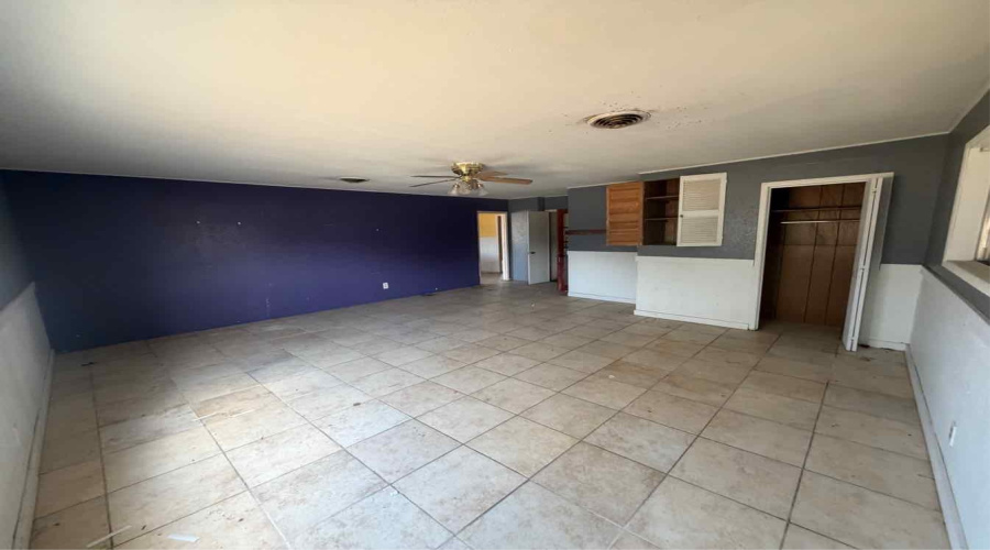 305 Parklane St., Freer, Texas 78357, 3 Bedrooms Bedrooms, 6 Rooms Rooms,2 BathroomsBathrooms,Residential,For Sale,305 Parklane St.,20264296