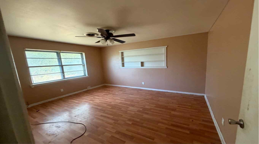 305 Parklane St., Freer, Texas 78357, 3 Bedrooms Bedrooms, 6 Rooms Rooms,2 BathroomsBathrooms,Residential,For Sale,305 Parklane St.,20264296