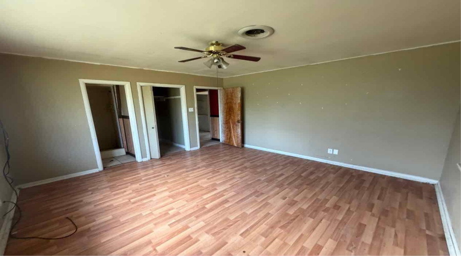 305 Parklane St., Freer, Texas 78357, 3 Bedrooms Bedrooms, 6 Rooms Rooms,2 BathroomsBathrooms,Residential,For Sale,305 Parklane St.,20264296