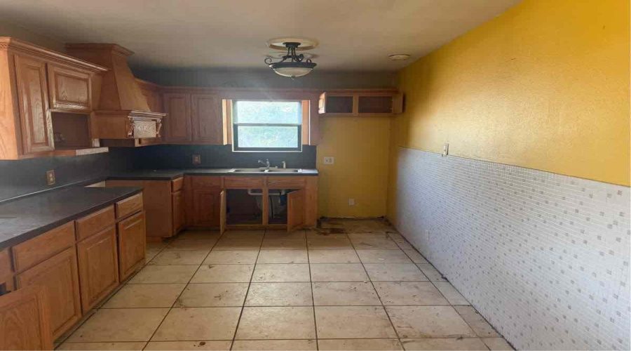 305 Parklane St., Freer, Texas 78357, 3 Bedrooms Bedrooms, 6 Rooms Rooms,2 BathroomsBathrooms,Residential,For Sale,305 Parklane St.,20264296