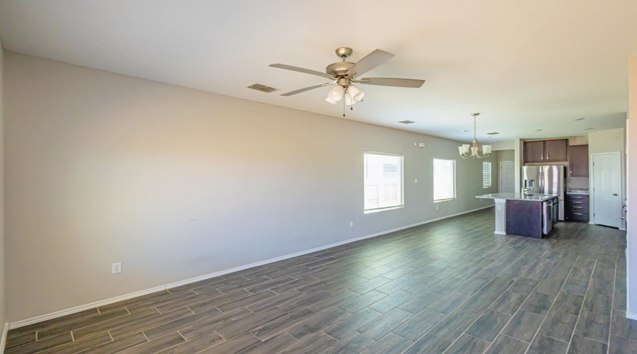 5414 St. Francis, Laredo, Texas 78046, 4 Bedrooms Bedrooms, 6 Rooms Rooms,2 BathroomsBathrooms,Residential,For Sale,5414 St. Francis,20264298