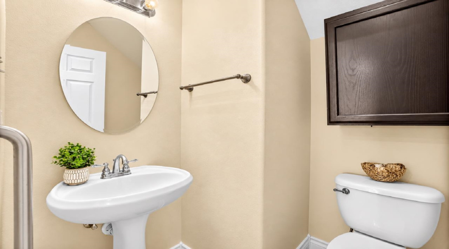 108 Majestic Palm Dr., LAREDO, Texas 78045, 4 Bedrooms Bedrooms, 9 Rooms Rooms,3 BathroomsBathrooms,Residential,For Sale,108 Majestic Palm Dr.,20264301