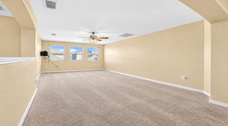 108 Majestic Palm Dr., LAREDO, Texas 78045, 4 Bedrooms Bedrooms, 9 Rooms Rooms,3 BathroomsBathrooms,Residential,For Sale,108 Majestic Palm Dr.,20264301