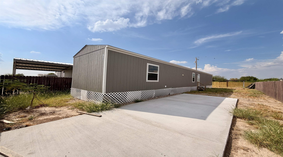720 BIGLEAF DR., Laredo, Texas 78041, 3 Bedrooms Bedrooms, 5 Rooms Rooms,2 BathroomsBathrooms,Residential,For Rent,720 BIGLEAF DR.,20264304