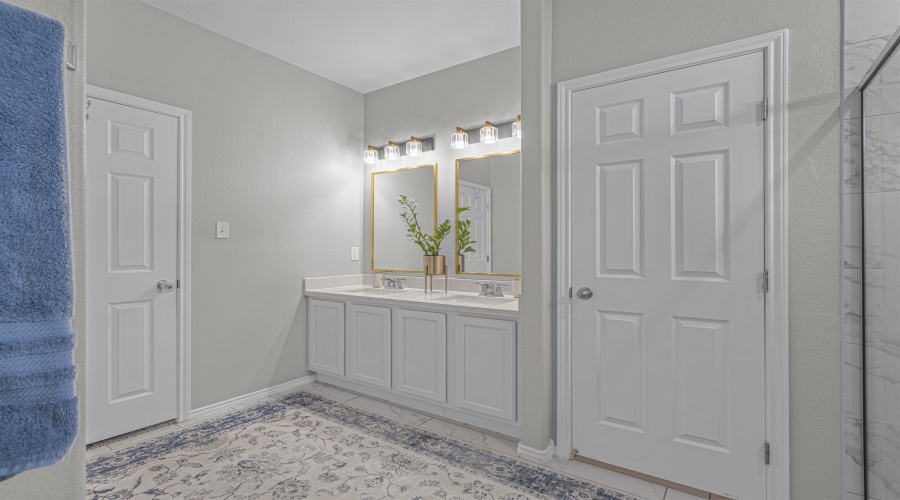 1425 Sambar Lp, Laredo, Texas 78045, 5 Bedrooms Bedrooms, 5 Rooms Rooms,2 BathroomsBathrooms,Residential,For Sale,1425 Sambar Lp,20264305
