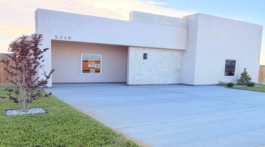 5218 Curuba Dr., LAREDO, Texas 78046, 3 Bedrooms Bedrooms, 4 Rooms Rooms,2 BathroomsBathrooms,Residential,For Sale,5218 Curuba Dr.,20264306