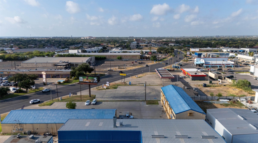 5918 McPherson Rd, Laredo, Texas 78041, 1 Room Rooms,1 BathroomBathrooms,Commercial retail/office,For Sale,5918 McPherson Rd,20264312