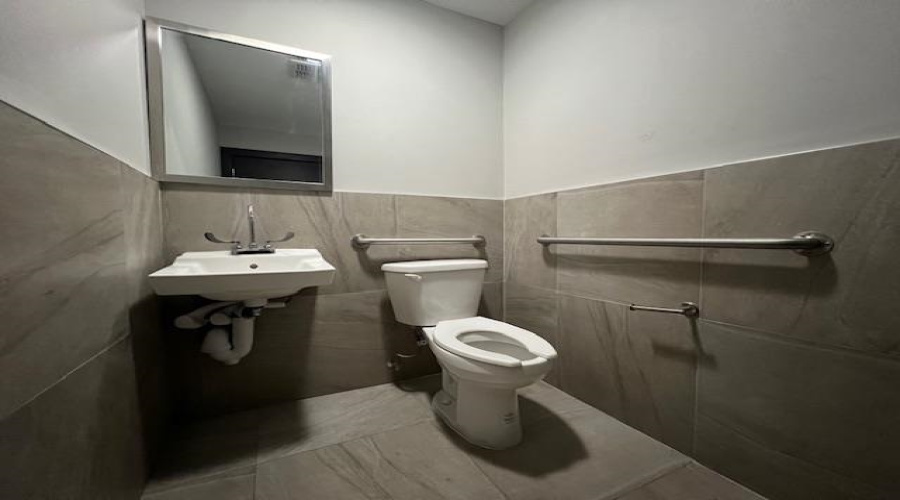 6602 Polaris Dr, Laredo, Texas 78041, 1 Room Rooms,2 BathroomsBathrooms,Commercial retail/office,For Rent,6602 Polaris Dr,20264313
