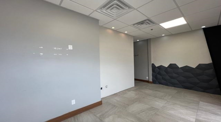 6602 Polaris Dr, Laredo, Texas 78041, 1 Room Rooms,2 BathroomsBathrooms,Commercial retail/office,For Rent,6602 Polaris Dr,20264313