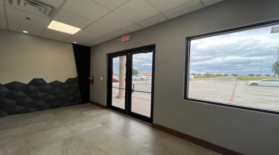 6602 Polaris Dr, Laredo, Texas 78041, 1 Room Rooms,2 BathroomsBathrooms,Commercial retail/office,For Rent,6602 Polaris Dr,20264313