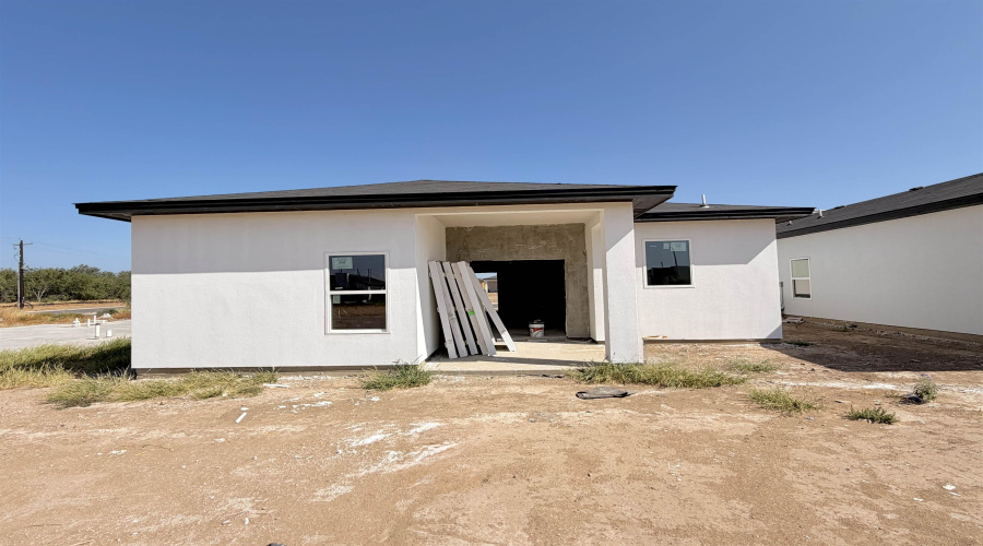 1605 Secretaria Ln., LAREDO, Texas 78046, 3 Bedrooms Bedrooms, 6 Rooms Rooms,2 BathroomsBathrooms,Residential,For Sale,1605 Secretaria Ln.,20264309