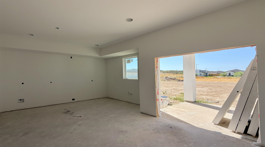 1605 Secretaria Ln., LAREDO, Texas 78046, 3 Bedrooms Bedrooms, 6 Rooms Rooms,2 BathroomsBathrooms,Residential,For Sale,1605 Secretaria Ln.,20264309