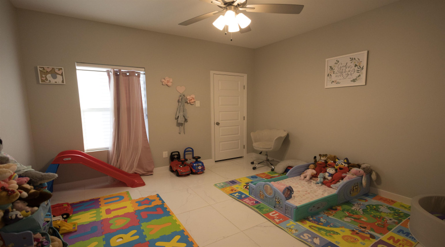 5427 Granja Dr., Laredo, Texas 78046, 3 Bedrooms Bedrooms, 7 Rooms Rooms,2 BathroomsBathrooms,Residential,For Rent,5427 Granja Dr.,20264311