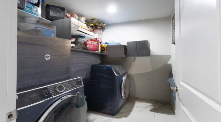 1621 Bilbao Dr., Laredo, Texas 78046, 3 Bedrooms Bedrooms, 5 Rooms Rooms,2 BathroomsBathrooms,Residential,For Sale,1621 Bilbao Dr.,20264315