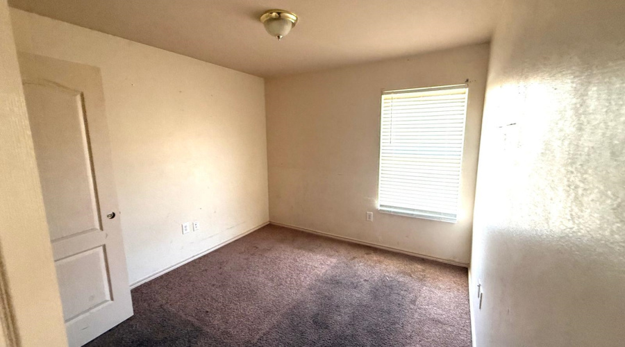 204 Mescalero Dr, Laredo, Texas 78045, 3 Bedrooms Bedrooms, 6 Rooms Rooms,2 BathroomsBathrooms,Residential,For Sale,204 Mescalero Dr,20264316