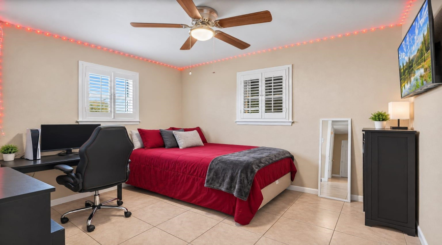 1702 OKane St, Laredo, Texas 78045-8869, ,Multi-family,For Sale,1702 OKane St,20264317