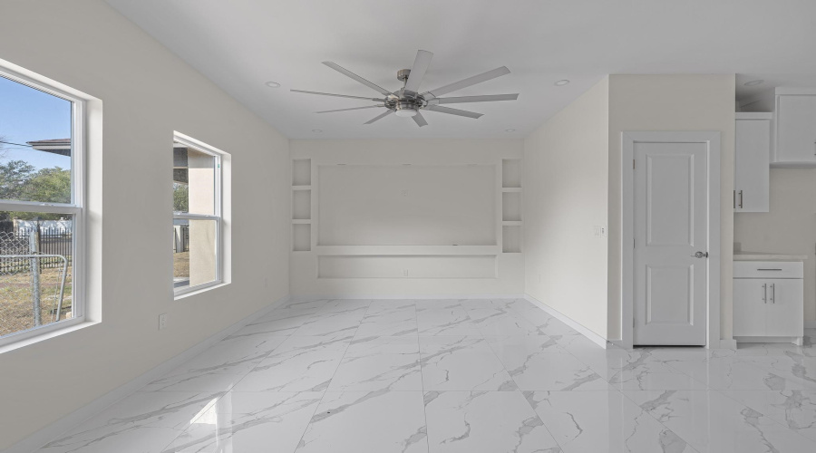 1702 OKane St, Laredo, Texas 78045-8869, ,Multi-family,For Sale,1702 OKane St,20264317