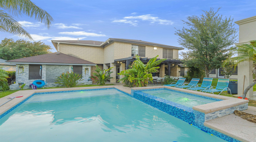 107 Otanes Ave, Laredo, Texas 78046-46, ,Multi-family,For Sale,107 Otanes Ave,20264318