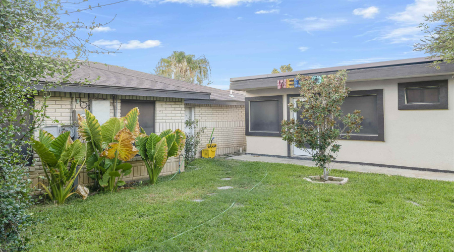 107 Otanes Ave, Laredo, Texas 78046-46, ,Multi-family,For Sale,107 Otanes Ave,20264318