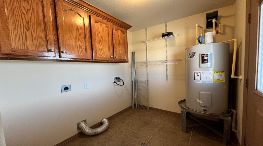 125 Cardinal St., Zapata, Texas 78076, 2 Bedrooms Bedrooms, 4 Rooms Rooms,2 BathroomsBathrooms,Residential,For Sale,125 Cardinal St.,20260255