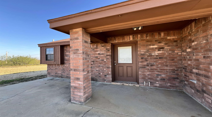 125 Cardinal St., Zapata, Texas 78076, 2 Bedrooms Bedrooms, 4 Rooms Rooms,2 BathroomsBathrooms,Residential,For Sale,125 Cardinal St.,20260255
