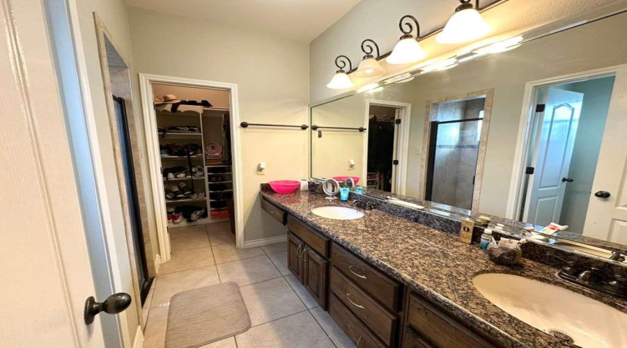 3918 Aidin St, LAREDO, Texas 78045, 3 Bedrooms Bedrooms, 6 Rooms Rooms,2 BathroomsBathrooms,Residential,For Sale,3918 Aidin St,20262143