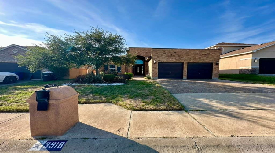 3918 Aidin St, LAREDO, Texas 78045, 3 Bedrooms Bedrooms, 6 Rooms Rooms,2 BathroomsBathrooms,Residential,For Sale,3918 Aidin St,20262143