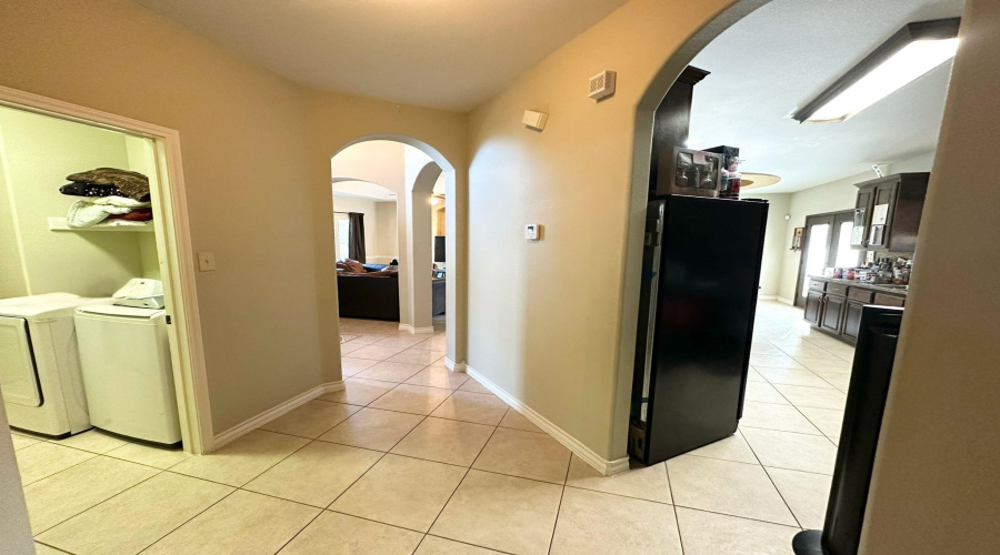 3918 Aidin St, LAREDO, Texas 78045, 3 Bedrooms Bedrooms, 6 Rooms Rooms,2 BathroomsBathrooms,Residential,For Sale,3918 Aidin St,20262143