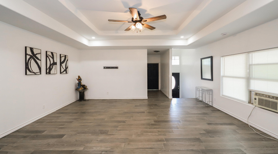 104 Palo De Rosa Loop, Laredo, Texas 78043, 3 Bedrooms Bedrooms, 5 Rooms Rooms,2 BathroomsBathrooms,Residential,For Rent,104 Palo De Rosa Loop,20264320