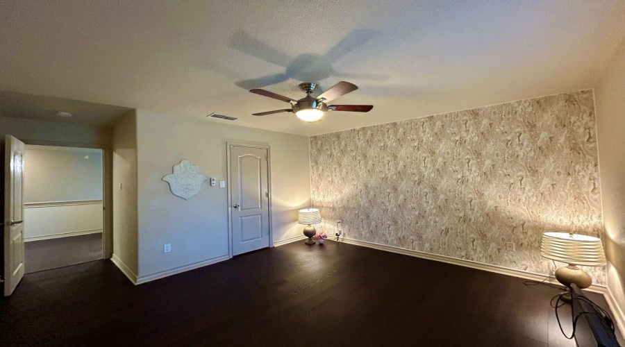 9813 Sandhill Dr, LAREDO, Texas 78045, 3 Bedrooms Bedrooms, 7 Rooms Rooms,2 BathroomsBathrooms,Residential,For Rent,9813 Sandhill Dr,20264322