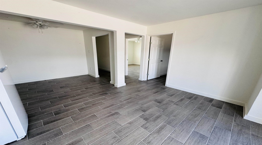 1303 E Eistetter St, Laredo, Texas 78041, 2 Bedrooms Bedrooms, 3 Rooms Rooms,1 BathroomBathrooms,Residential,For Rent,1303 E Eistetter St,20264323