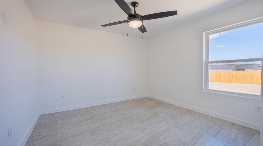 1634 Secretaria Ln., Laredo, Texas 78041, 3 Bedrooms Bedrooms, 5 Rooms Rooms,2 BathroomsBathrooms,Residential,For Sale,1634 Secretaria Ln.,20264324