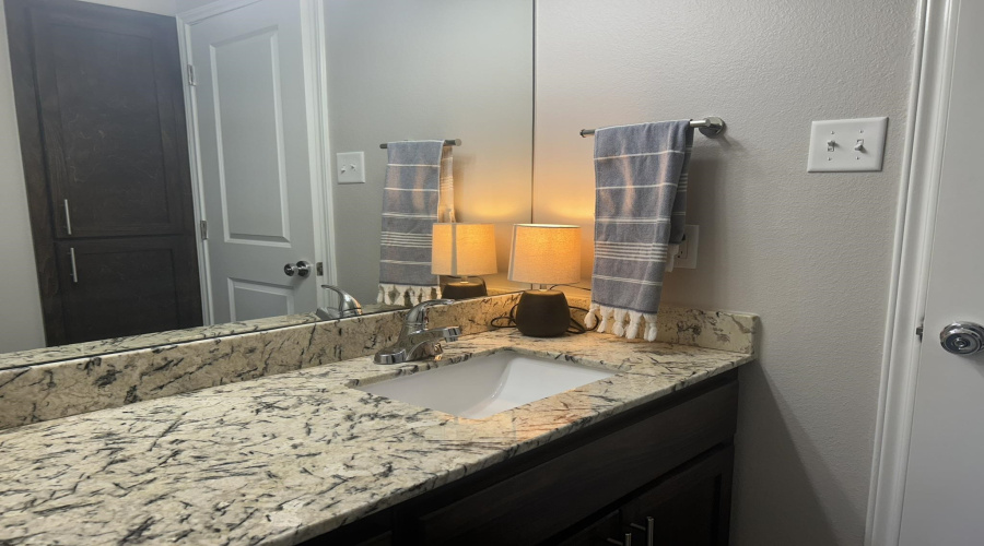 5608 Palestine Dr, Laredo, Texas 78046, 2 Bedrooms Bedrooms, 6 Rooms Rooms,2 BathroomsBathrooms,Residential,For Rent,5608 Palestine Dr,20264325