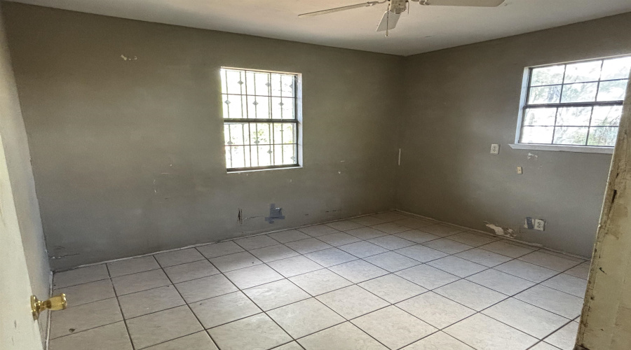 2507 San Salvador St, Laredo, Texas 78046, 3 Bedrooms Bedrooms, 4 Rooms Rooms,2 BathroomsBathrooms,Residential,For Sale,2507 San Salvador St,20264326