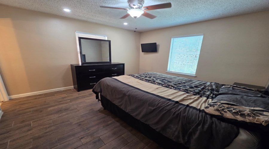 418 E Walnut St, Laredo, Texas 78041, 3 Bedrooms Bedrooms, 6 Rooms Rooms,2 BathroomsBathrooms,Residential,For Sale,418 E Walnut St,20264328