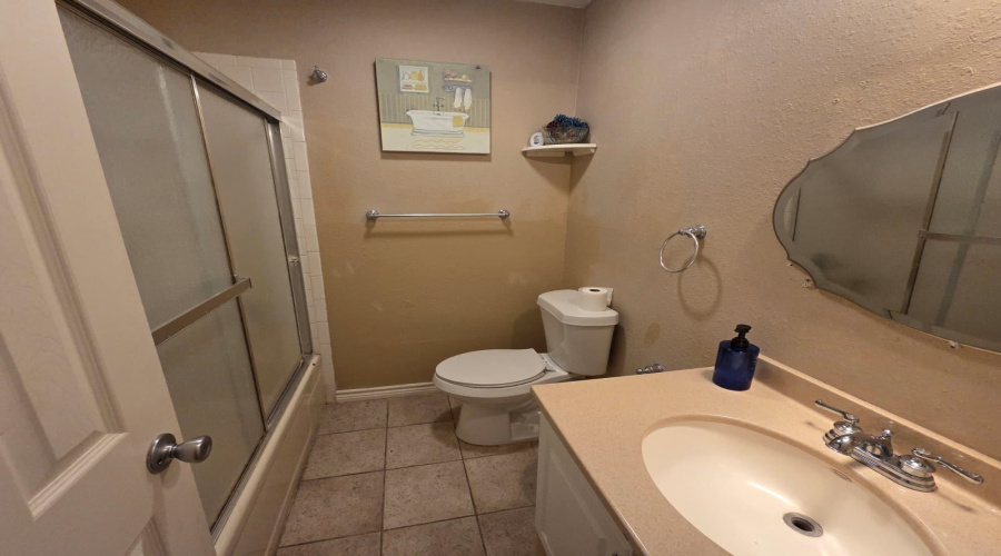 418 E Walnut St, Laredo, Texas 78041, 3 Bedrooms Bedrooms, 6 Rooms Rooms,2 BathroomsBathrooms,Residential,For Sale,418 E Walnut St,20264328