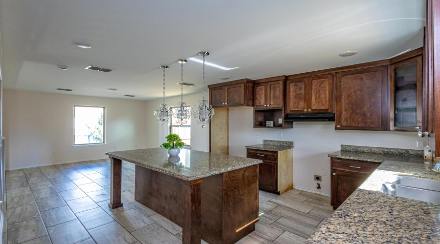 4314 Maria Eva Ln., LAREDO, Texas 78046, 4 Bedrooms Bedrooms, 6 Rooms Rooms,2 BathroomsBathrooms,Residential,For Sale,4314 Maria Eva Ln.,20264332