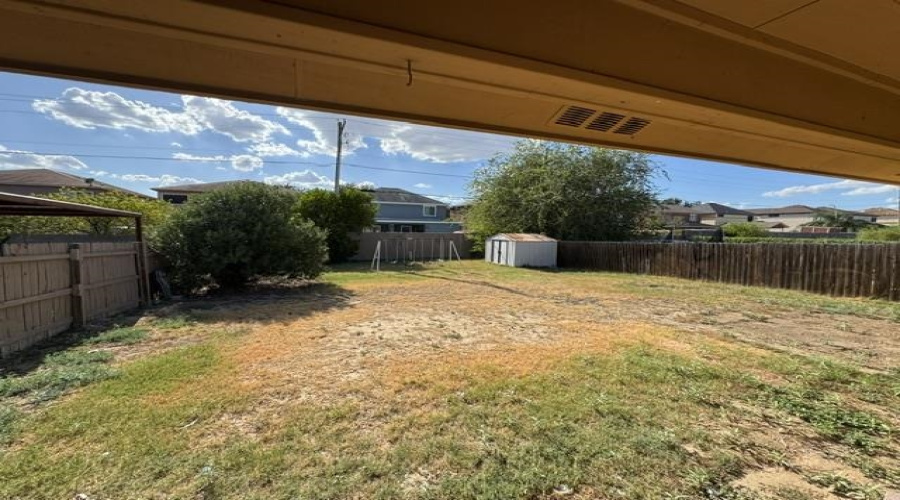 516 Everest Ct, Laredo, Texas 78043, 3 Bedrooms Bedrooms, 10 Rooms Rooms,2 BathroomsBathrooms,Residential,For Rent,516 Everest Ct,20264334