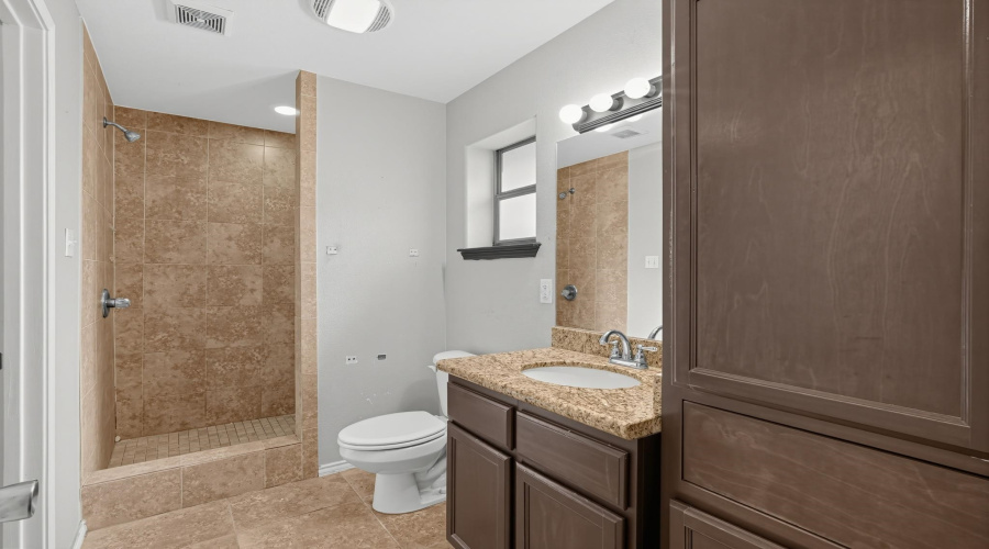 3403 Sereno Dr., Laredo, Texas 78046, 3 Bedrooms Bedrooms, 6 Rooms Rooms,2 BathroomsBathrooms,Residential,For Sale,3403 Sereno Dr.,20264335