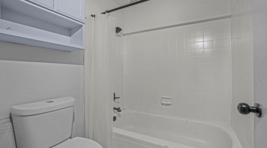2901 San Agustin Ave, Laredo, Texas 78040, 2 Bedrooms Bedrooms, 2 Rooms Rooms,1 BathroomBathrooms,Residential,For Rent,2901 San Agustin Ave,20264336