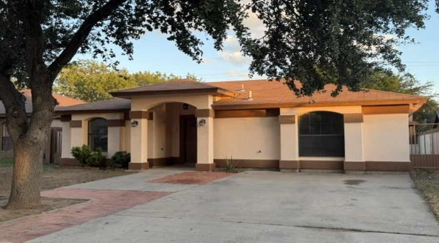 805 Prancer Rd, laredo, Texas 78045, 3 Bedrooms Bedrooms, 5 Rooms Rooms,1 BathroomBathrooms,Residential,For Rent,805 Prancer Rd,20264338