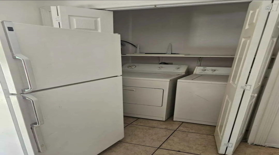 619 S Meadow Ave, Laredo, Texas 78040, 1 Room Rooms,1 BathroomBathrooms,Commercial retail/office,For Sale,619 S Meadow Ave,20264362