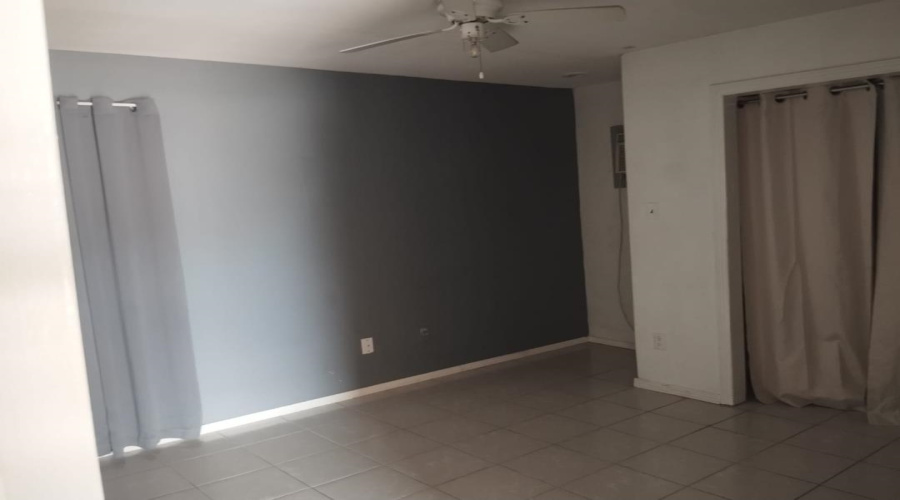 619 S Meadow Ave, Laredo, Texas 78040, 1 Room Rooms,1 BathroomBathrooms,Commercial retail/office,For Sale,619 S Meadow Ave,20264362