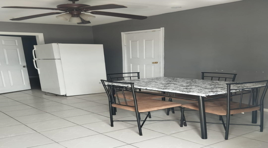 619 S Meadow Ave, Laredo, Texas 78040, 1 Room Rooms,1 BathroomBathrooms,Commercial retail/office,For Sale,619 S Meadow Ave,20264362