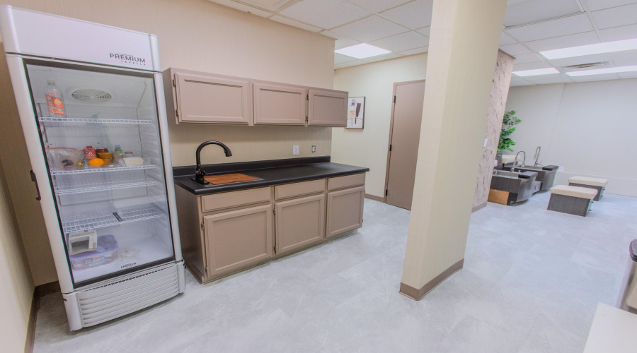 209 W Village Blvd, Laredo, Texas 78041, 1 Room Rooms,2 BathroomsBathrooms,Commercial retail/office,For Rent,209 W Village Blvd,20264364