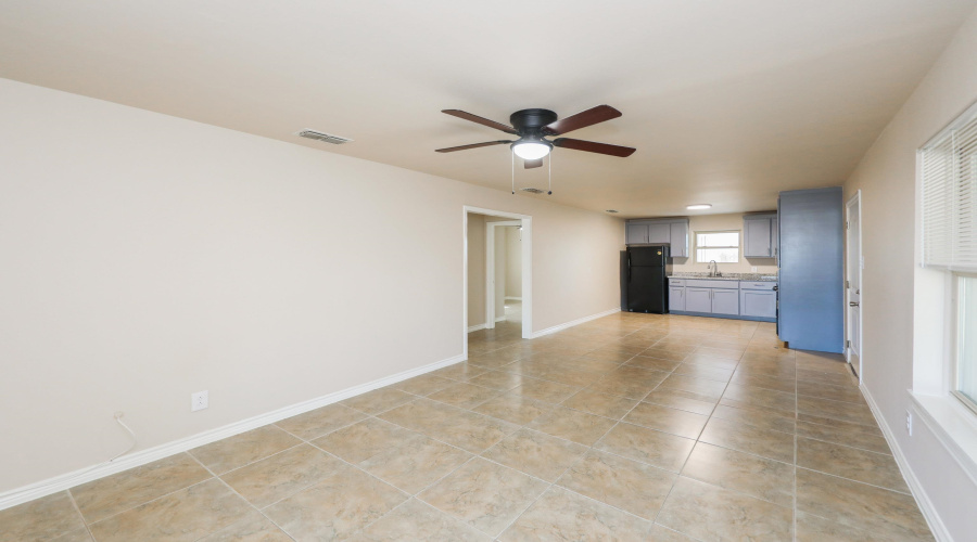 2301 Ligarde St, LAREDO, Texas 78043, 2 Bedrooms Bedrooms, 5 Rooms Rooms,2 BathroomsBathrooms,Residential,For Rent,2301 Ligarde St,20264361