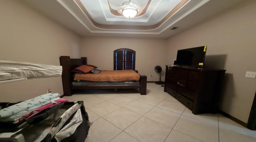 1317 Weslaco Ln, Zapata, Texas 78076, 3 Bedrooms Bedrooms, 6 Rooms Rooms,2 BathroomsBathrooms,Residential,For Sale,1317 Weslaco Ln,20264363