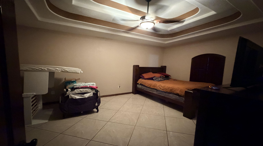 1317 Weslaco Ln, Zapata, Texas 78076, 3 Bedrooms Bedrooms, 6 Rooms Rooms,2 BathroomsBathrooms,Residential,For Sale,1317 Weslaco Ln,20264363