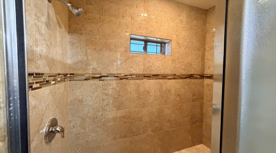 1317 Weslaco Ln, Zapata, Texas 78076, 3 Bedrooms Bedrooms, 6 Rooms Rooms,2 BathroomsBathrooms,Residential,For Sale,1317 Weslaco Ln,20264363